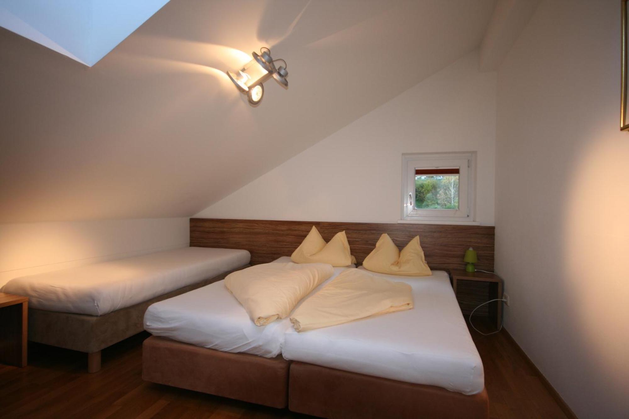 Appartements Zur Kapelle Kaprun Room photo